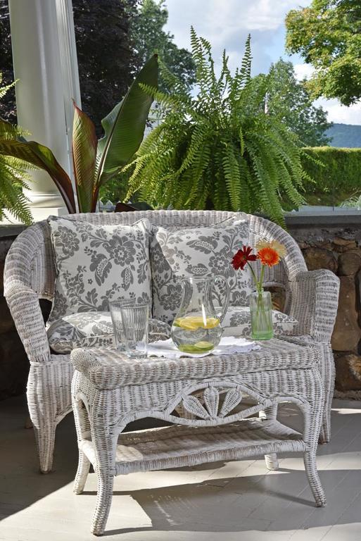 Hilltop House Bed & Breakfast Amenia Exterior photo